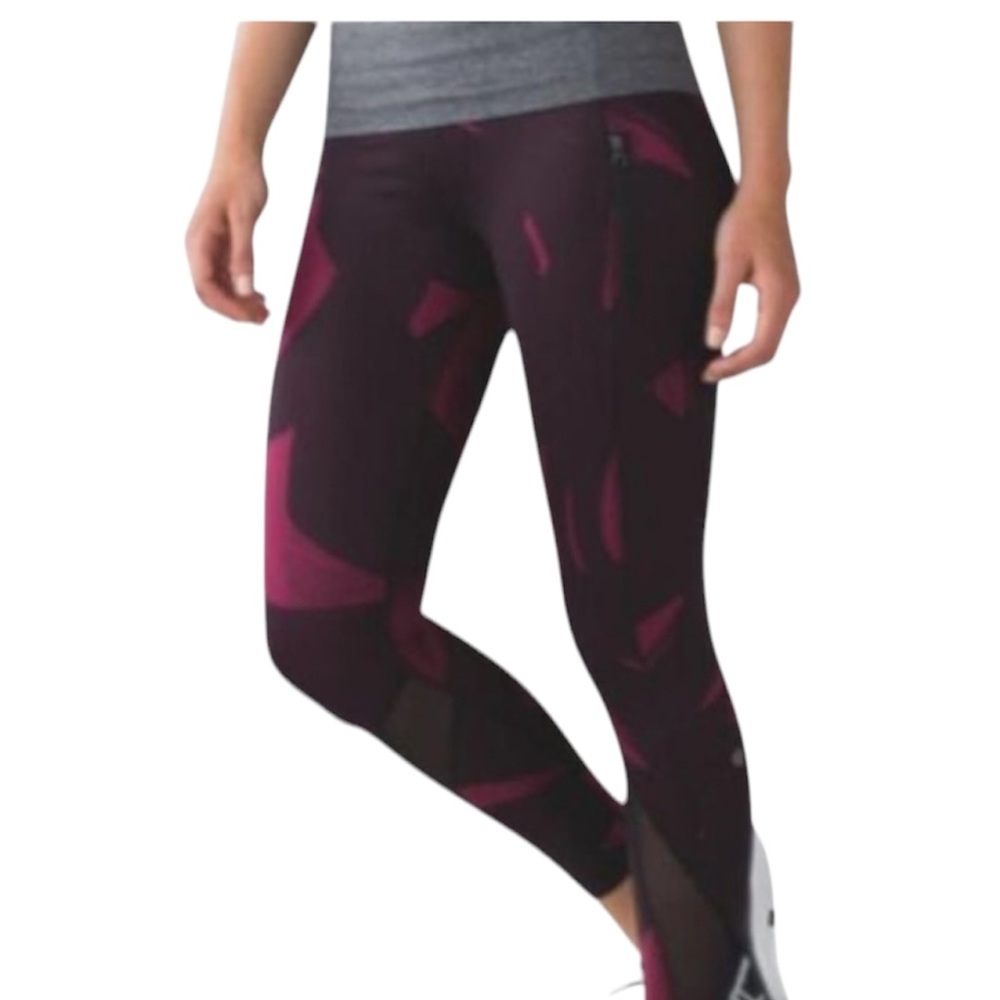 Lululemon leggings size 4 front zip pocket burgundy black